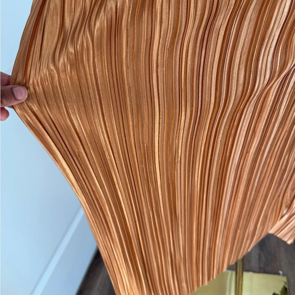 Black Tape Pleated Midi Skirt in Rich Orange‎